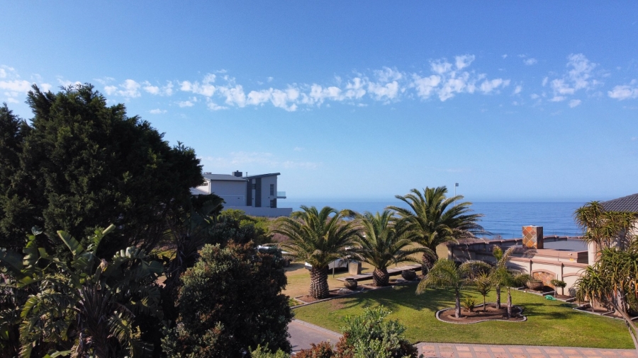 5 Bedroom Property for Sale in Hersham Western Cape